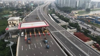 Over 13,000 vehicles run on elevated expressway