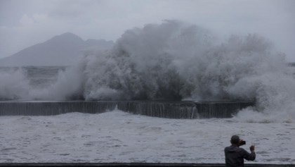 Typhoon Haikui leaves trail of destruction in Taiwan