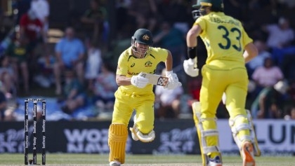 Warner, Labuschagne hit centuries as Australia go on batting rampage