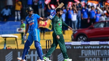 Rain halts India-Pakistan Asia Cup clash
