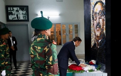 French President Macron pays deep homage to Bangabandhu