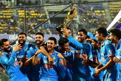 Siraj stars as India rout Sri Lanka for eighth Asia Cup crown