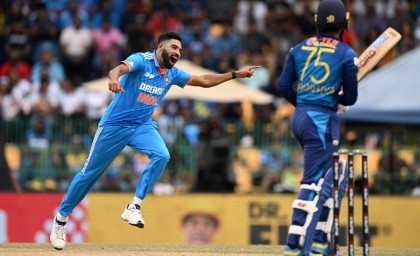 Siraj bags six as India dismiss Sri Lanka for 50 in Asia Cup final