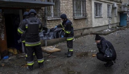 Russia attacks Ukrainian cities overnight, two dead in Kherson
