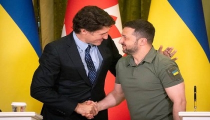 Ukraine's Zelensky arrives in Canada on unannounced visit