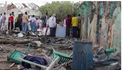 Suicide truck bomber kills 13 in central Somalia: Police