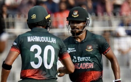 Bangladesh all out for 171 in 3rd ODI against New Zealand