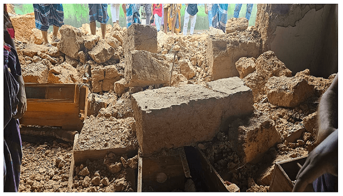 Mud wall collapse leaves 2 siblings dead, 3 more injured in B'baria