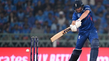 Rohit Sharma helps India beat England by 100 runs for 6th consecutive win