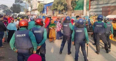 Clash between police, RMG workers halts traffic on Dhaka-Tangail Highway