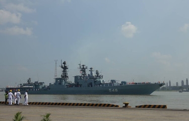 Russian naval ships call at Bangladeshi port for first time in half a century