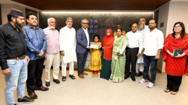BGMEA extends financial assistance to family of deceased garment worker