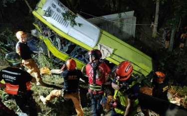 Kenyan among 17 killed in Philippines bus crash