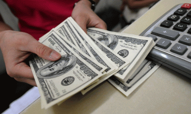 UAE becomes top remittance source for Bangladesh