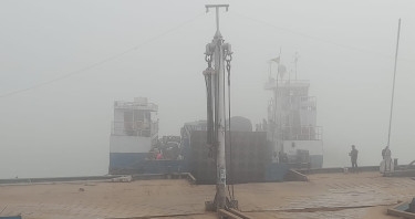 Dense fog disrupts Daulatdia-Paturia ferry services
