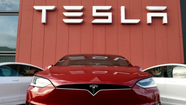 Tesla launches Shanghai battery plant project