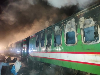 Eight dies in four train fire incidents after 28 October