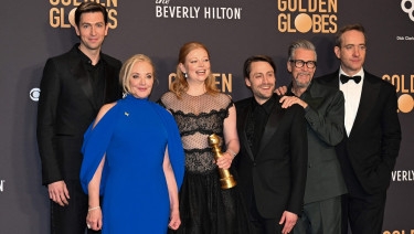 Golden Globes ratings recover even as 'horrid' host bombs