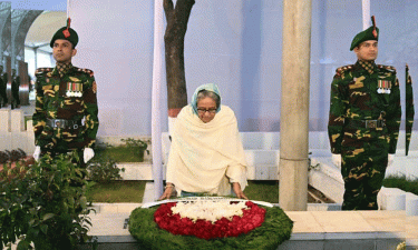 PM pays tribute to Bangabandhu on his Homecoming Day