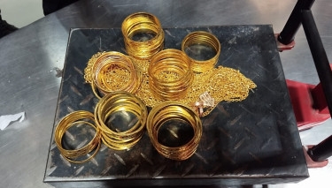 Gold ornaments weighing 4.5kg seized at Chattogram airport