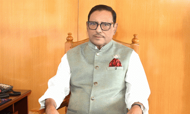 Govt’s priority is to curb price hike:  Quader