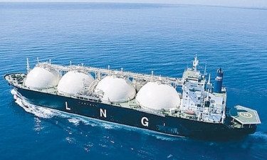 Govt to procure 3 cargoes LNG from Singapore