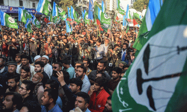 Pakistan may face more economic misery as no single party gets majority