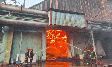 Fire breaks out at Ctg sugar mill