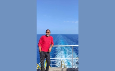Captain's Cool Resolve: Surviving Somali Pirates with Savvy and Serenity - MV Abdullah's Tale of Triumph