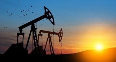 Oil prices rise on surprise US crude stock drop, Middle East tensions