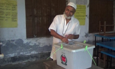 Heavy rains lead to low voter turnout in Natore